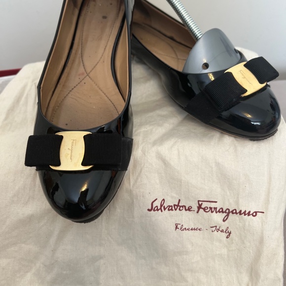 💯% AUTHENTIC Salvatore Ferragamo Varina Ballet flats - Picture 4 of 5